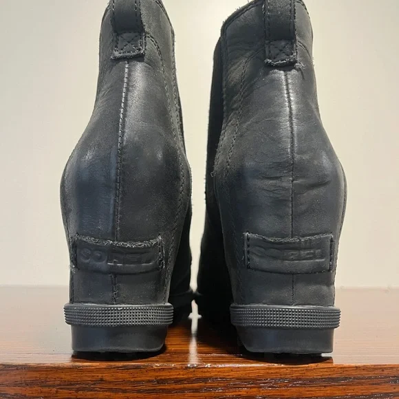 SOREL Boots - Picture 3 of 5